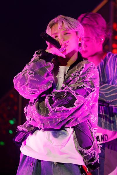 BUDDiiSとバディが再確認した“ライブをやる理由”「つらいこともある毎日の中で少しでも笑顔になってほしい」　『BUDDiiS Tour 2025-JORNiiY Ⅱ-』ライブレポート