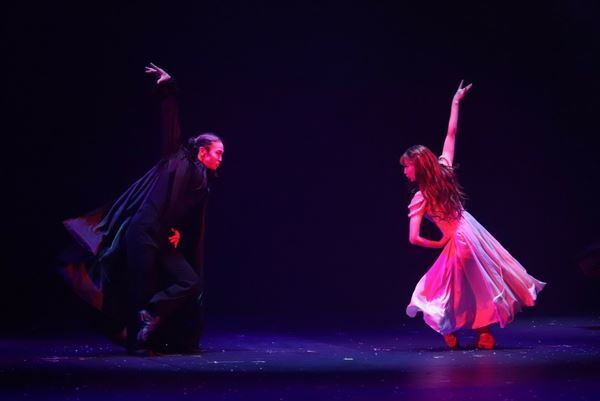 進化し続ける“納涼夏祭り”ミュージカル！ 山口祐一郎＆城田優が魅せる『ダンス オブ ヴァンパイア』新章開幕