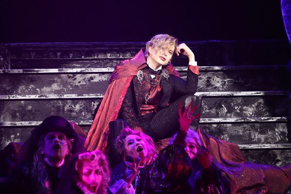 進化し続ける“納涼夏祭り”ミュージカル！ 山口祐一郎＆城田優が魅せる『ダンス オブ ヴァンパイア』新章開幕