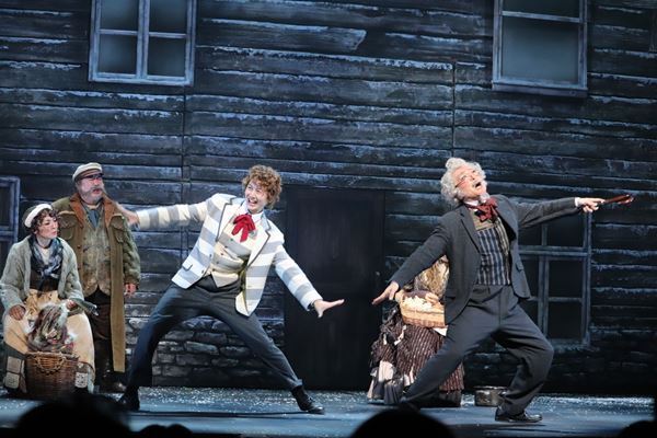 進化し続ける“納涼夏祭り”ミュージカル！ 山口祐一郎＆城田優が魅せる『ダンス オブ ヴァンパイア』新章開幕