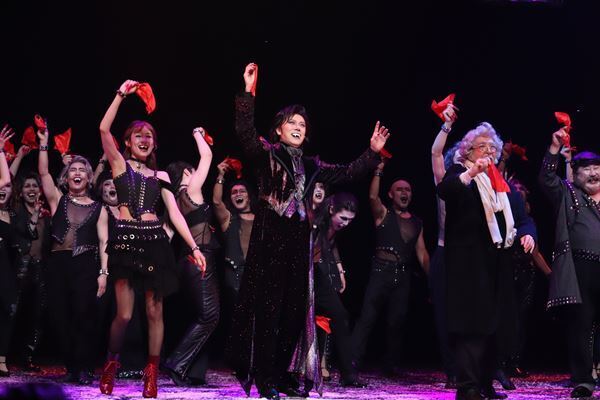 進化し続ける“納涼夏祭り”ミュージカル！ 山口祐一郎＆城田優が魅せる『ダンス オブ ヴァンパイア』新章開幕