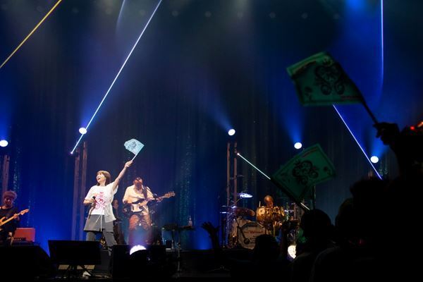 永井真理子、今年最後のワンマン開催『永井真理子 Special Live 2024 〜君が光を照らす〜』 スペシャルゲストに辛島美登里が登場！