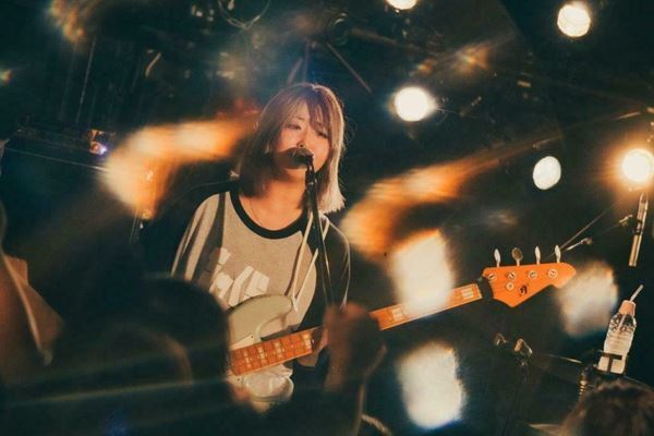 つきみ、ちゃくら、トンボコープの3バンドが登場 『FUTURE RESERVE vol.4』ライブレポート