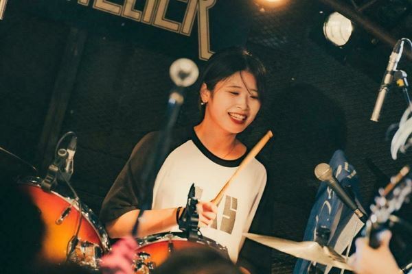 つきみ、ちゃくら、トンボコープの3バンドが登場 『FUTURE RESERVE vol.4』ライブレポート