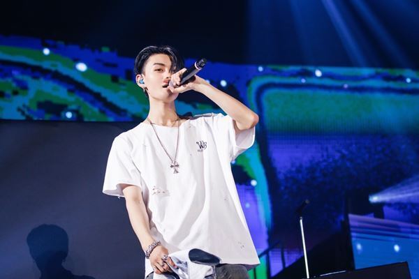 WILD BLUE 1周年の感謝を込めて　更なる大きな船出へ『WILD BLUE 1st Anniversary 〜SKY VOYAGE〜』レポート