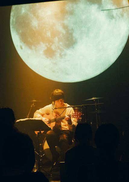 季節外れの雪が舞った、fumi×乙女絵画×成山剛出演『FUTURE RESERVE vol.7』ライブレポート