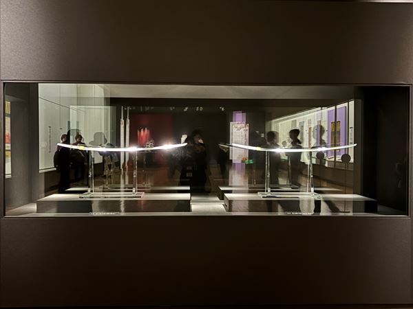 吉岡里帆、“兄弟刀”の展示に「愛情を感じました」　美しい着物姿で『旧嵯峨御所 大覚寺』展の魅力をアピール