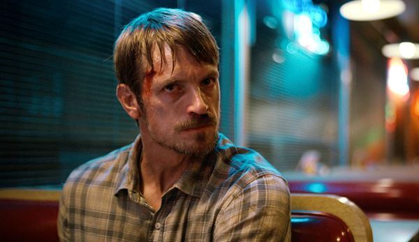 これぞニコラス・ケイジの真骨頂！ 『シンパシー・フォー・ザ・デビル』狂気の本編映像＆顔芸満載の場面写真一挙17点公開