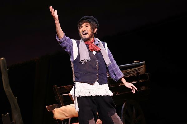 何度観ても発見がある　円熟を重ねた市村正親のテヴィエを目撃して『屋根の上のヴァイオリン弾き』観劇レポート