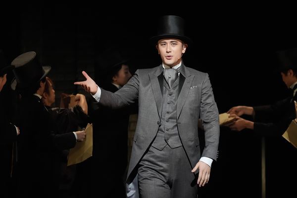 昆夏美×星風まどか、ふたりのマリーが新たな光を放つ　ミュージカル『マリー・キュリー』再演が開幕