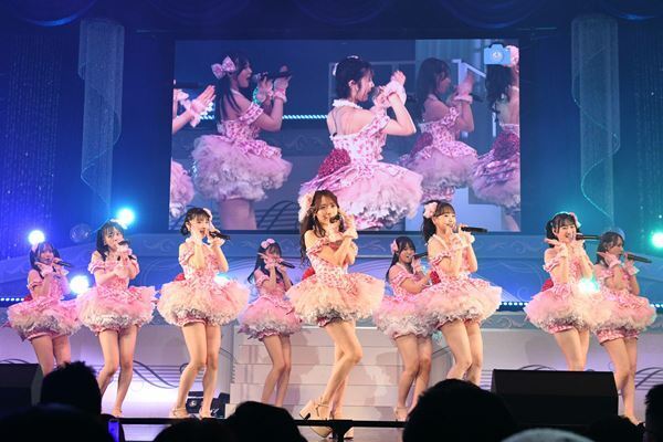 STU48、8周年記念コンサートでNMB48&HKT48と対バン「AKB48グループの底力みせたるけん！！」【オフィシャルレポート】