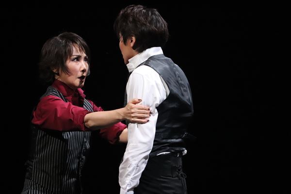 【レポート】最後まで油断は禁物。海宝直人ら出演『イリュージョニスト』フルバージョンがついに開幕