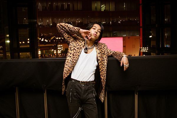 19歳の若さで突然この世を去ったYOSHIのドキュメンタリー配信＆企画展開催　『令和のロックスター』が本当に伝えたかったメッセージ