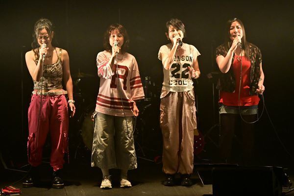 岸谷香、売り切れ続出のバンドツアー終演　早くも来年のツアー発表に満員の恵比寿ガーデンホールが大歓声！【オフィシャルレポート】