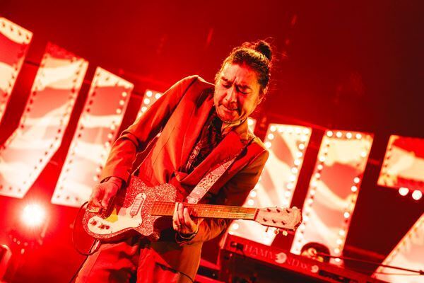 ウルフルズ約2年ぶりホールツアー　ファイナル公演オフィシャルレポート「永遠にこんなツアーが続くようにこれからもがんばります」