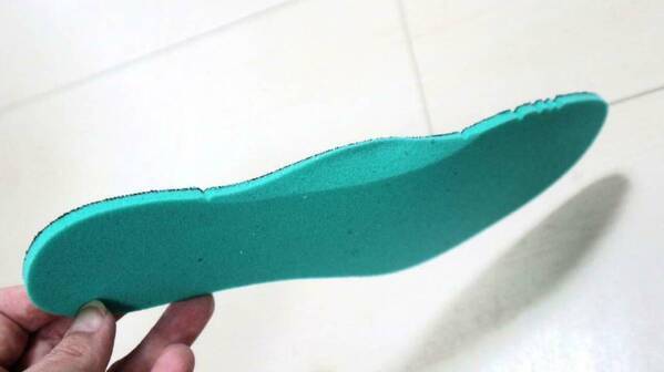 ニューバランスの「超人気スニーカー」を徹底レビュー！　4時間歩いてもストレスゼロの最強スニーカーだった