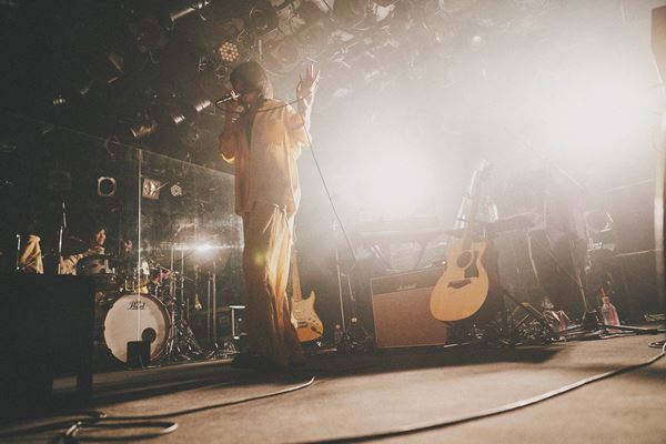 魂を震わせた十明の歌声に鳴り止まぬ拍手　渋谷クアトロで魅せた圧倒的な存在感と純粋無垢な素顔をレポート！