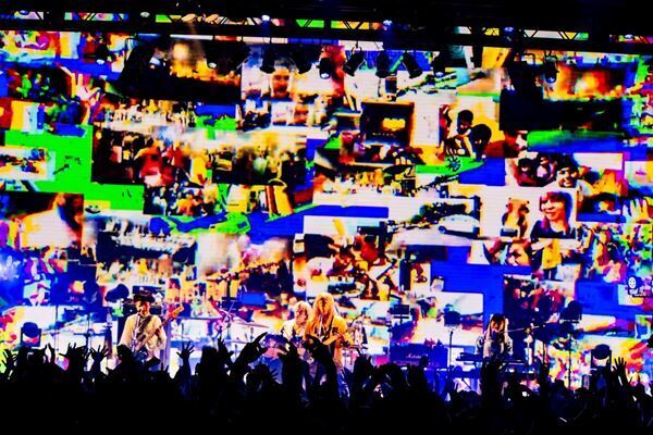 アサミサエ卒業！　Wiennersワンマンライブ『HAPPY BANQUET』レポート「俺たちがWiennersだぞ！」