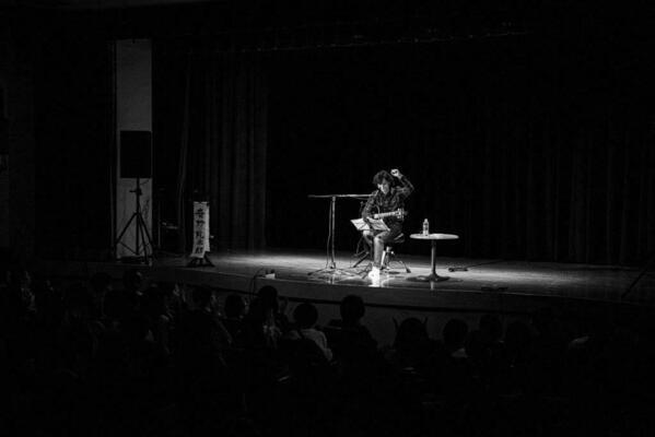 【ライブレポート】奇妙礼太郎をゲストに迎えた『佐々木亮介弾き語り興行“雷よ静かに轟け”第三夜』