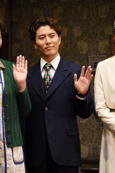 主演・佐藤勝利「また集まれるなんて奇跡」　ニール・サイモン作『ブロードウェイ・バウンド』開幕