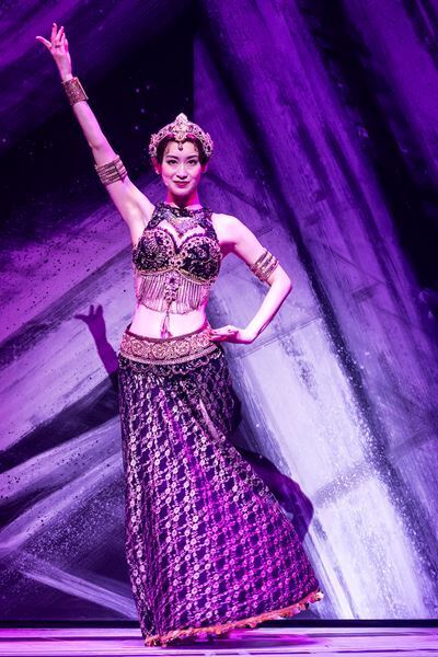 柚希礼音&愛希れいか、それぞれのマタ・ハリ像にアルマンが空への希望を歌う復活曲。進化を遂げた『マタ・ハリ』