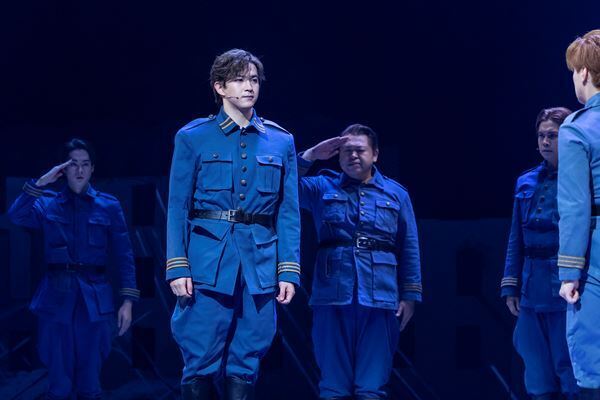 柚希礼音&愛希れいか、それぞれのマタ・ハリ像にアルマンが空への希望を歌う復活曲。進化を遂げた『マタ・ハリ』