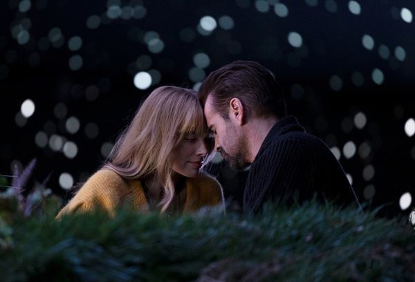 コリン・ファレル＆マーゴット・ロビーが魅力を熱弁！ 『ビューティフル・ジャーニー』初解禁シーン含む映像到着