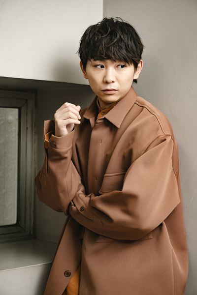 被災経験が演劇でしかできない表現に昇華。ウォーリー木下の体験を須賀健太が演じる。