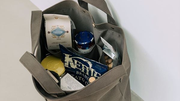 DEAN & DELUCA、おしゃれで実用性バッチリの新作トートが2サイズで登場！　使いやすくて毎日持ちたくなるレベル♪