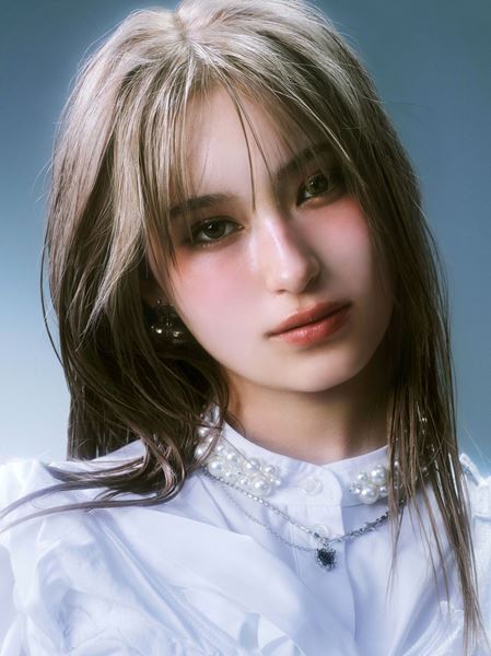 【美麗-Bi-ray-&YOSHIKIインタビュー】「Butterfly」でついに世界デビュー、YOSHIKIプロデュースによるどこにも属さない唯一無二の存在感。美麗-Bi-ray-の魅力に迫る