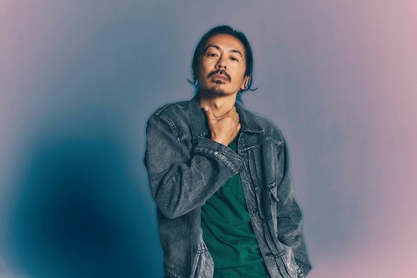 青年の心の葛藤を演じて、森田剛が現代社会に問いかける――舞台『ヴォイツェック』