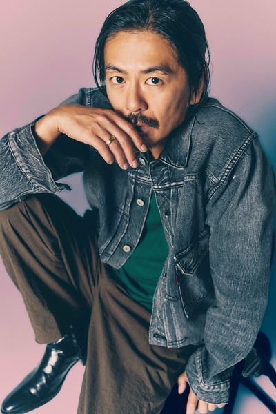 青年の心の葛藤を演じて、森田剛が現代社会に問いかける――舞台『ヴォイツェック』