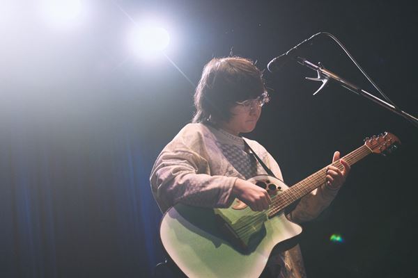 森 大翔2MANライブ『響演』　崎山蒼志を迎えた『響演』は個性が光るガチな弾き語りツーマンだった