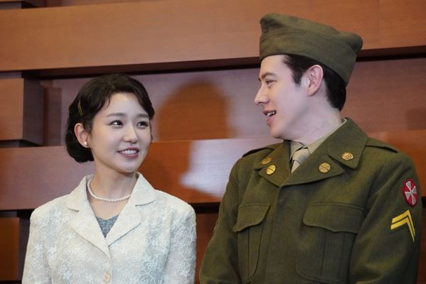 奈緒、ウエンツ瑛士と初共演で夫婦役「最初から打ち解けた」“戦争花嫁”演じた舞台『WAR BRIDE』開幕