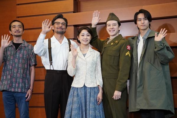奈緒、ウエンツ瑛士と初共演で夫婦役「最初から打ち解けた」“戦争花嫁”演じた舞台『WAR BRIDE』開幕