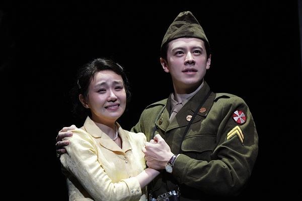 奈緒、ウエンツ瑛士と初共演で夫婦役「最初から打ち解けた」“戦争花嫁”演じた舞台『WAR BRIDE』開幕