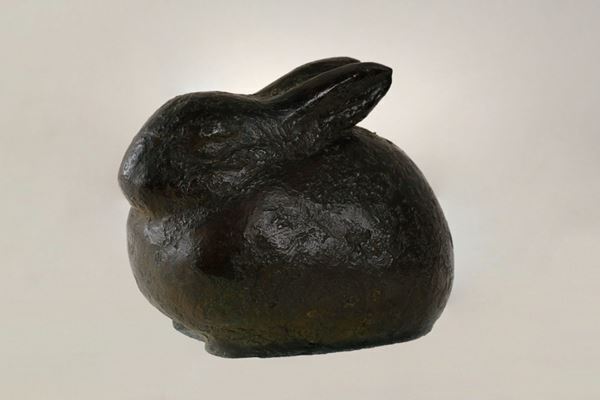 『黙然たる反骨　安藤照』渋谷区立松濤美術館で　忠犬ハチ公像で知られる彫刻家の活動を網羅的に紹介