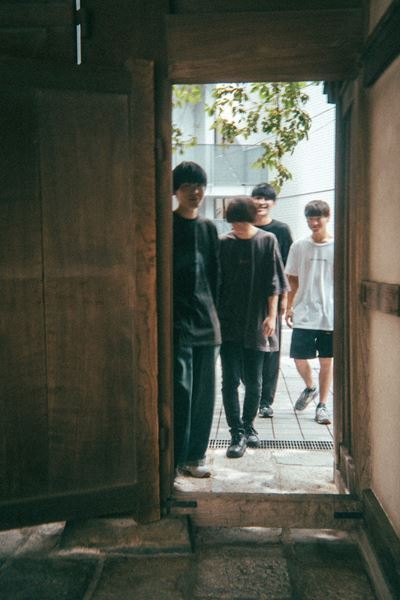 ひとひら、全国9都市を巡るツアー『hitohira en tour 2025-2026』開催決定