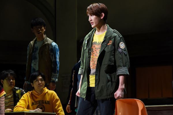 石黒賢が「頼り甲斐がある」と岡本圭人を絶賛　舞台『反乱のボヤージュ』開幕