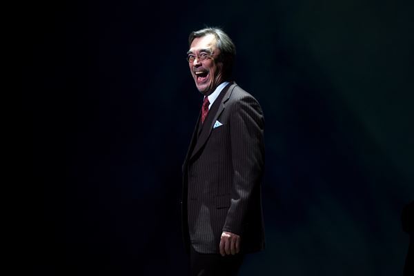 石黒賢が「頼り甲斐がある」と岡本圭人を絶賛　舞台『反乱のボヤージュ』開幕