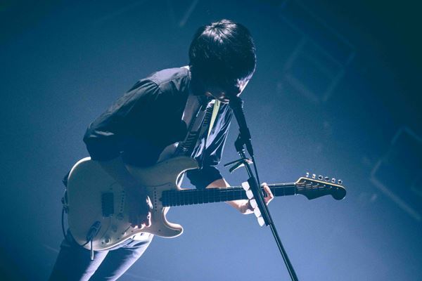 秋の対バンツアー2戦目、ユニゾン×ハンブレッダーズ真っ向勝負！なZepp Sapporo公演をレポート