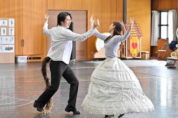 「常に進化し、“完成”はありません」劇団四季『美女と野獣』、開幕1カ月を前に稽古場公開