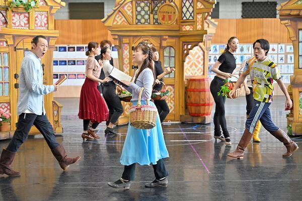 「常に進化し、“完成”はありません」劇団四季『美女と野獣』、開幕1カ月を前に稽古場公開