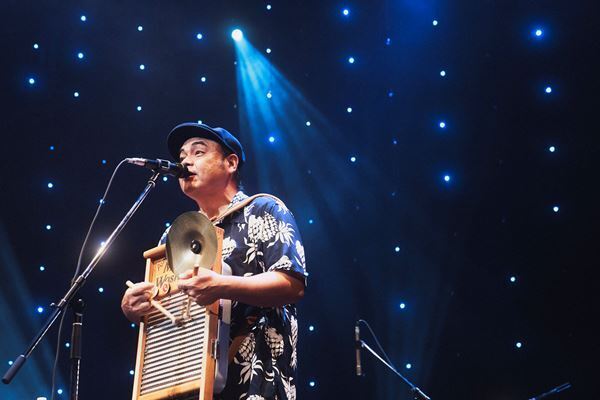 BEGIN、スペシャルコンサートを茅ヶ崎で開催　サザンや加山雄三の名曲カバーも【オフィシャルレポート】