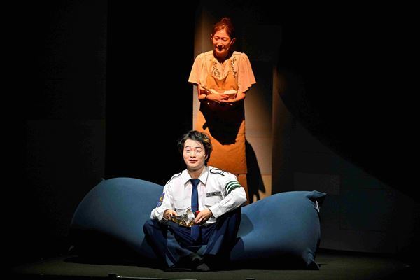 髙地優吾主演、舞台『ある日、ある時、ない男。』開幕　舞台写真＆コメントが到着