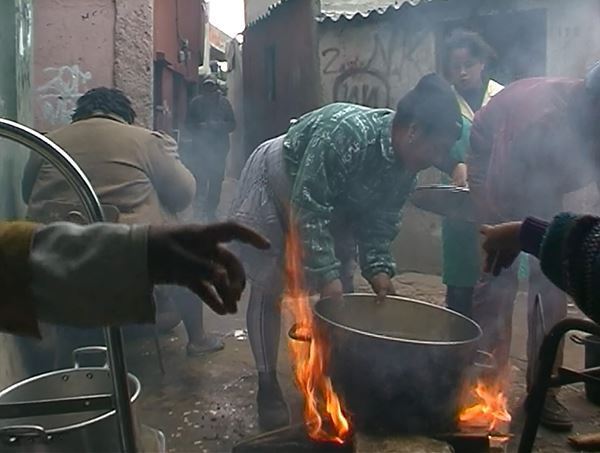 『ペドロ・コスタ インナーヴィジョンズ』東京都写真美術館で　ポルトガルを代表する映画監督による日本では最大規模の個展