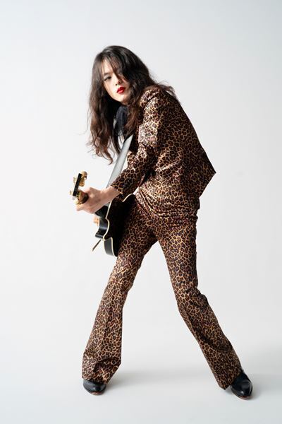 【暴動クラブ インタビュー】メジャー1stアルバム『暴動遊戯』で示すバンドの成長と新たな可能性「今がやっと第一章の開幕」