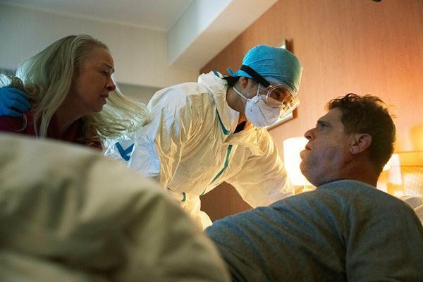 小栗旬・松坂桃李・池松壮亮・窪塚洋介『フロントライン』──コロナ禍、知られざる「ダイヤモンド・プリンセス」の出来事【おとなの映画ガイド】