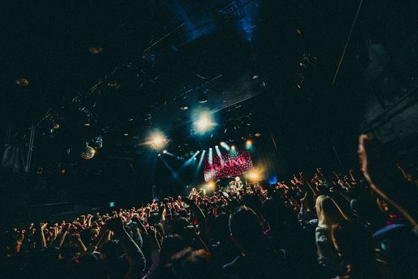 ぴあ初登場・つきみインタビュー「かわいいと思ってやってて辿り着いた先がギャルだった」新曲「LOVE KILLER」をひっさげて全国ツアーを開催