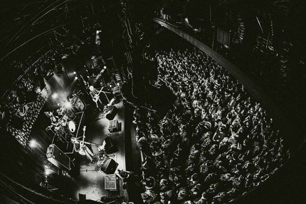 ぴあ初登場・つきみインタビュー「かわいいと思ってやってて辿り着いた先がギャルだった」新曲「LOVE KILLER」をひっさげて全国ツアーを開催